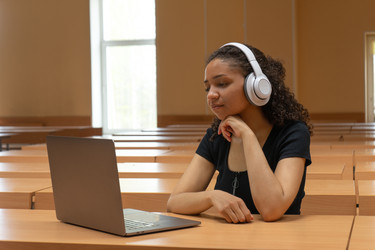 Similar image 21555624