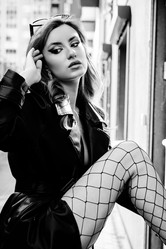 Similar image 21611966