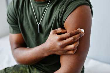 Similar image 21585191