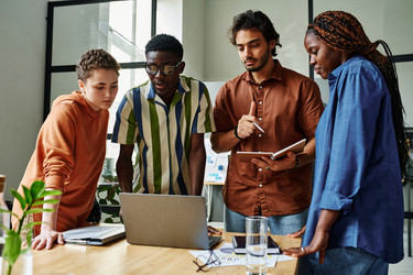 Similar image 21599647