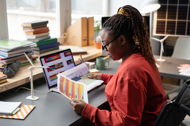 Similar image 21602344