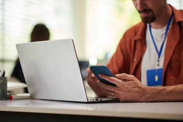 Similar image 21604300