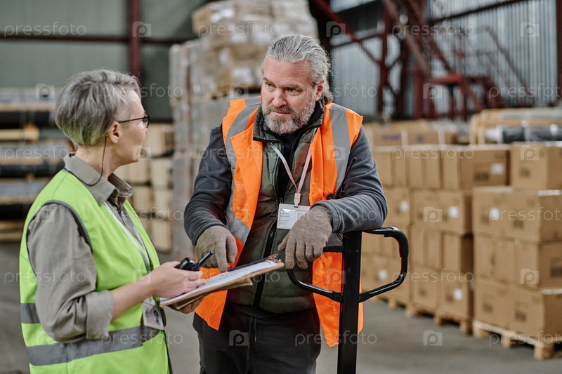 Manager giving task to worker