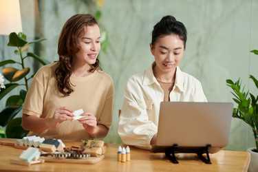 Similar image 21565133