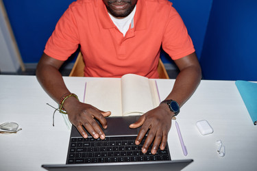 Similar image 21607176