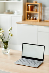 Similar image 21605017