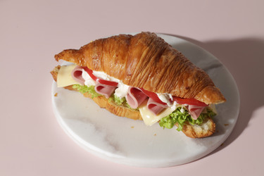 Similar image 21640355