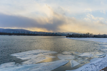 Similar image 21651943