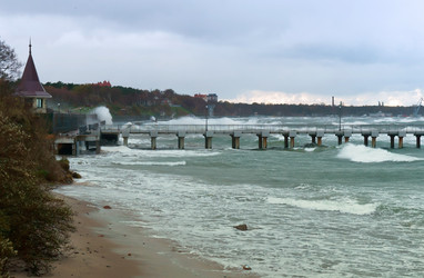 Similar image 21645780