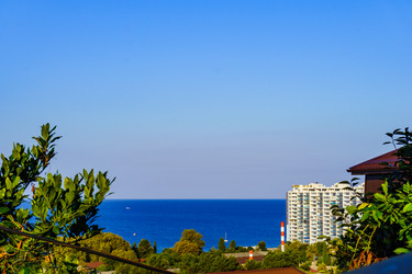 Similar image 21634285