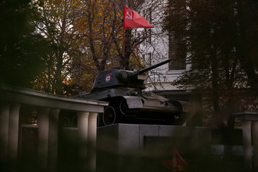 Similar image 21635137