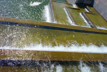 Similar image 21648089