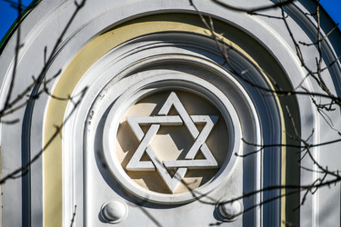 Similar image 21647821