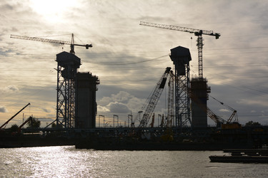 Similar image 21649435