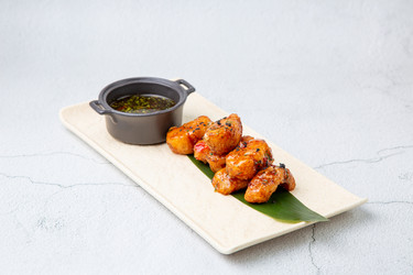 Similar image 21657943