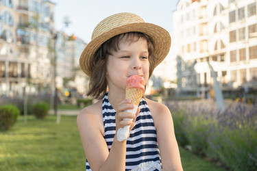 Similar image 21682900