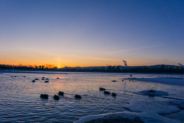 Similar image 21670529