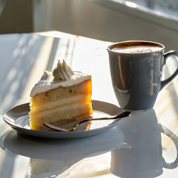 Similar image 21663838