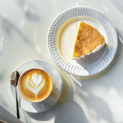 Similar image 21663843