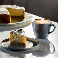 Similar image 21663844