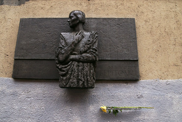 Similar image 21663214