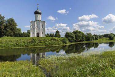 Similar image 21663379