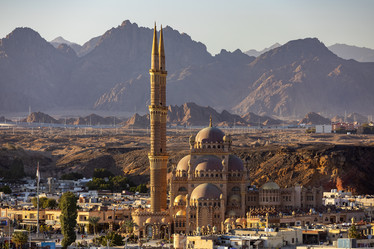 Similar image 21663380