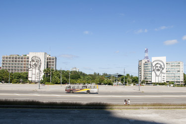 Similar image 21663862