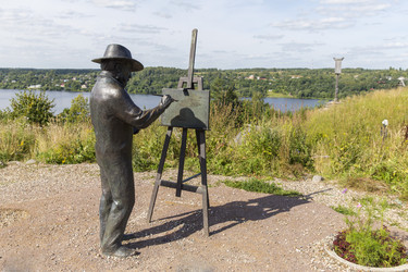 Similar image 21663880