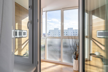 Similar image 21663579