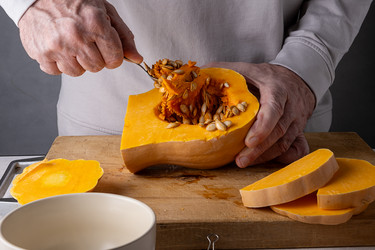 Similar image 21663319