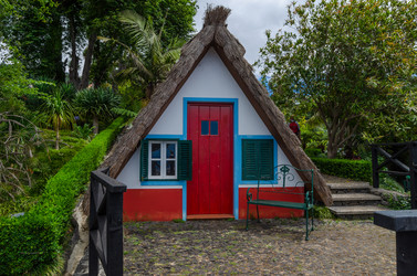 Similar image 21668064