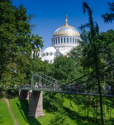 Similar image 21669010