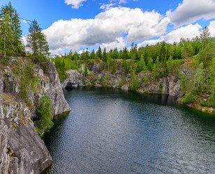 Similar image 21669042