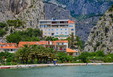 Similar image 21669918