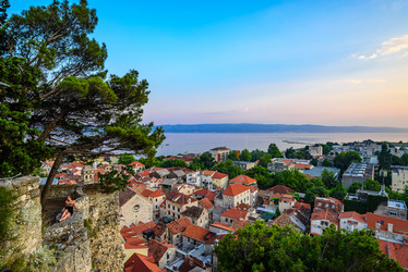 Similar image 21669943