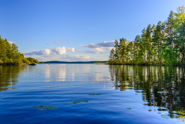 Similar image 21670438