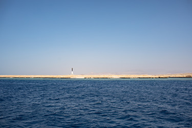 Similar image 21671852