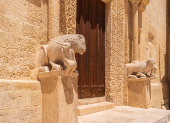 Similar image 21676589