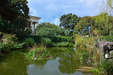 Similar image 21682190