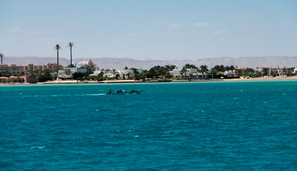 Similar image 21686085