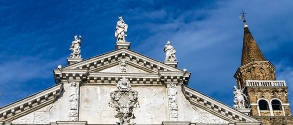 Similar image 21686102