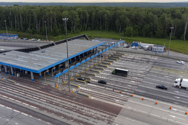 Similar image 21689063