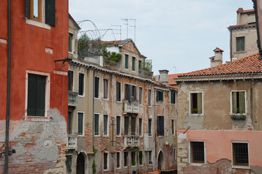 Similar image 21693879