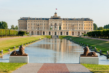 Similar image 21690321