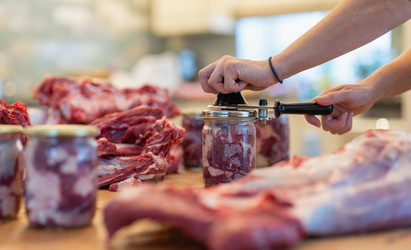 Similar image 21699095