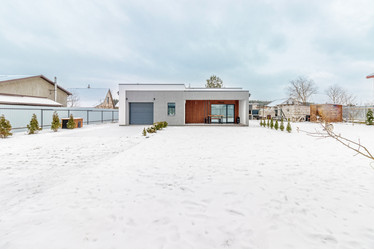 Similar image 21695856