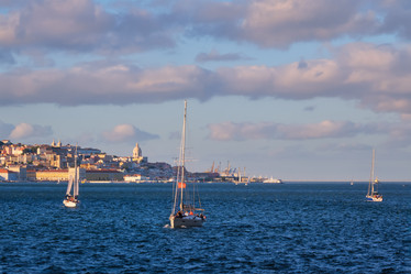 Similar image 21698180