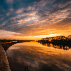 Similar image 21703097