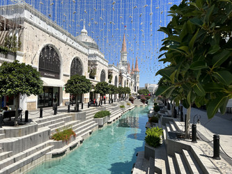 Similar image 21716044